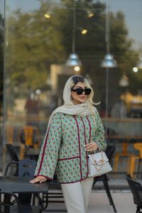 مانتو کوتاه طرح گل ریز